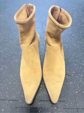 Zara Women’s Suede Pointed Toe Ankle Boots in Tan